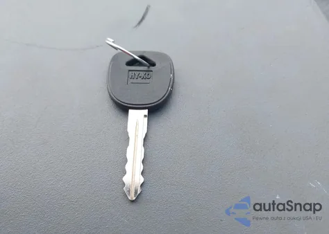 2004 Chevrolet Suburban 1500 Lt z USA, uszkodzony, nr VIN 3GNFK16T94G109562